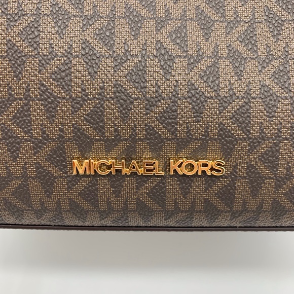 Michael Kors Suri Large Bucket Crossbody/ Brown - Picture 5 of 10